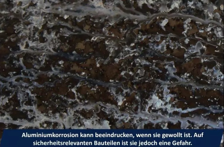Prüfung von Fassadenanbauten